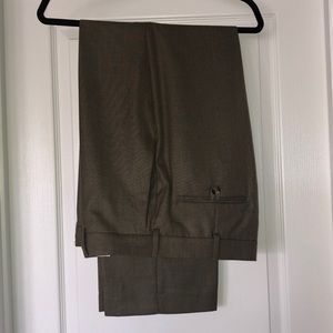 Savane men’s flat-front dress pants